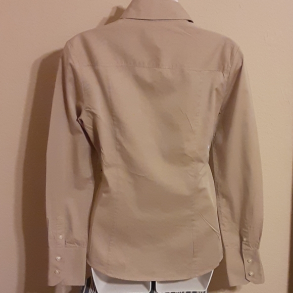 Calvin Klein Button down - Picture 6 of 8